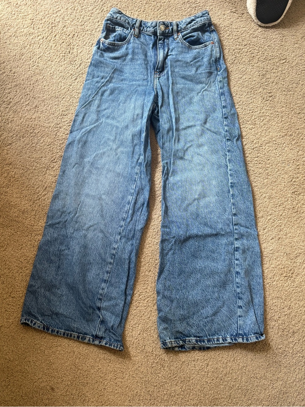 FOREVER 21 High-Waist Wide Leg Light Wash Jeans